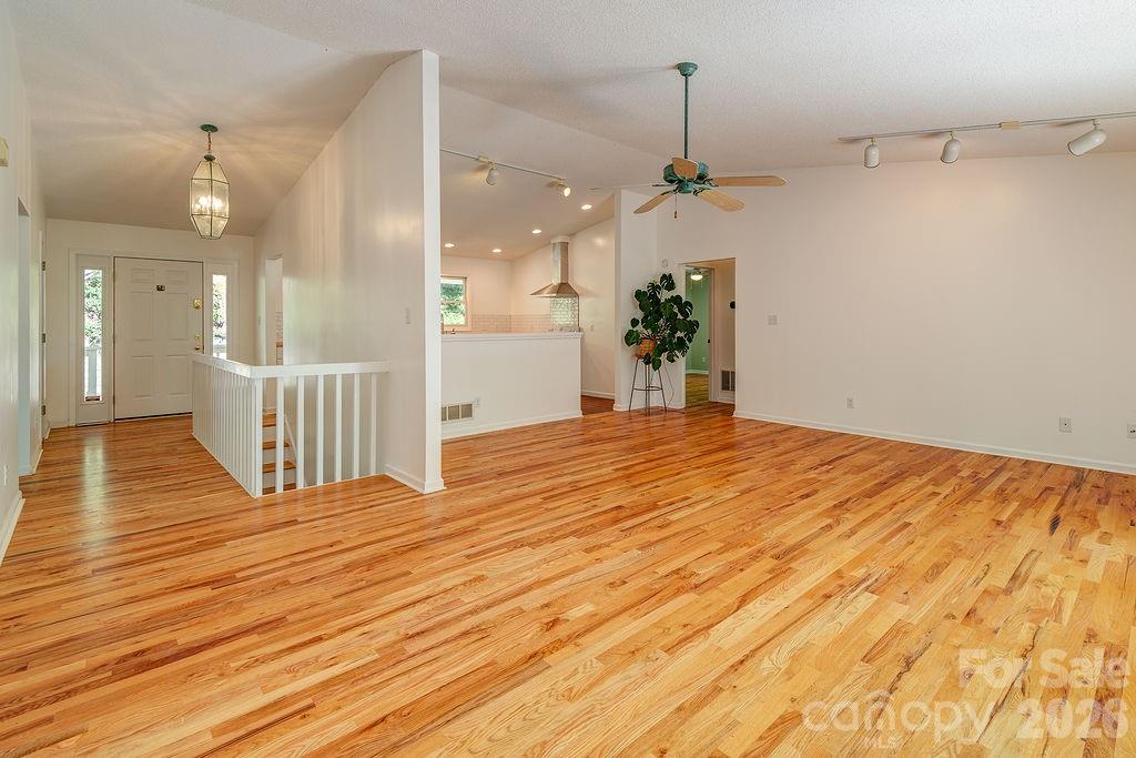 146 Churchill Downs Drive — Fairview