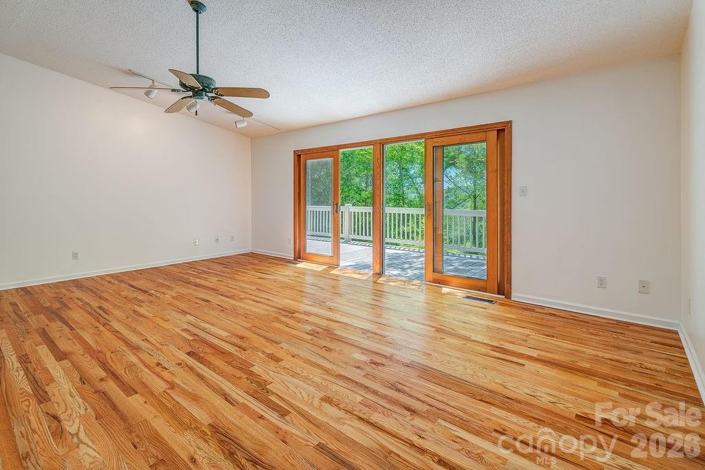 146 Churchill Downs Drive — Fairview