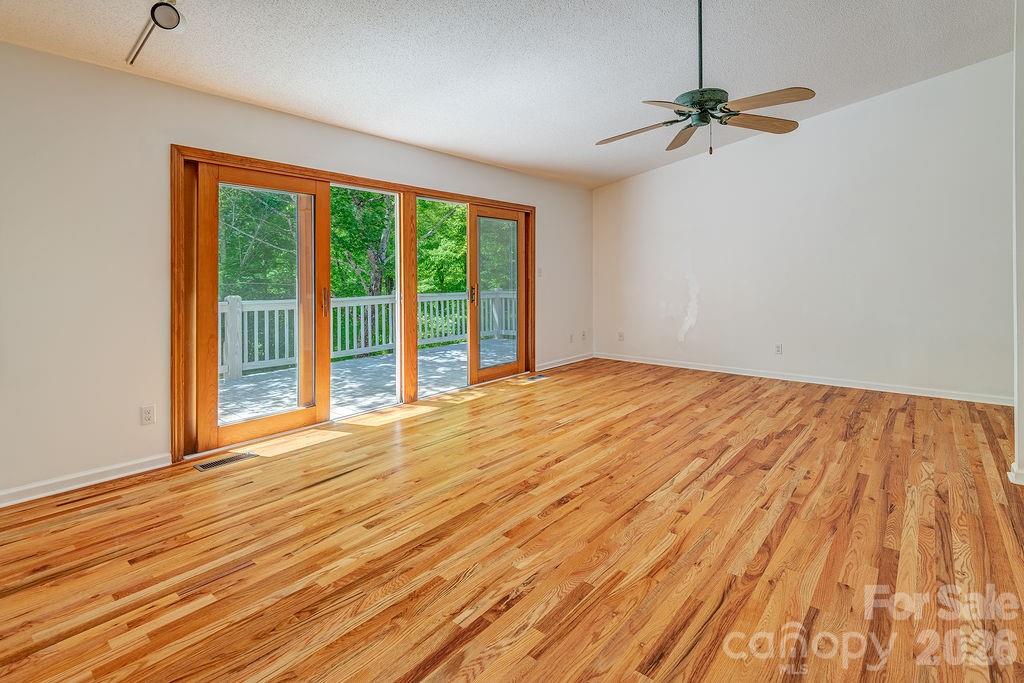 146 Churchill Downs Drive — Fairview