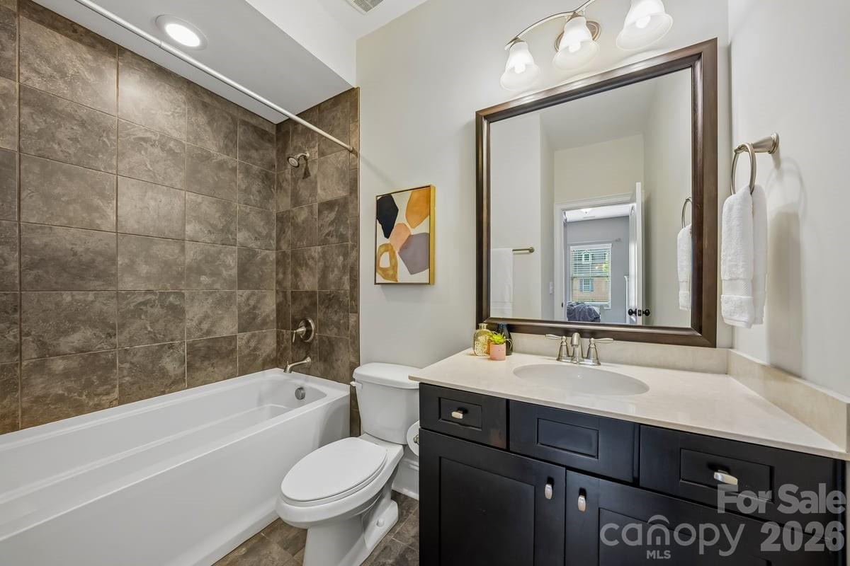 7111 Yellowhorn Trail — Waxhaw