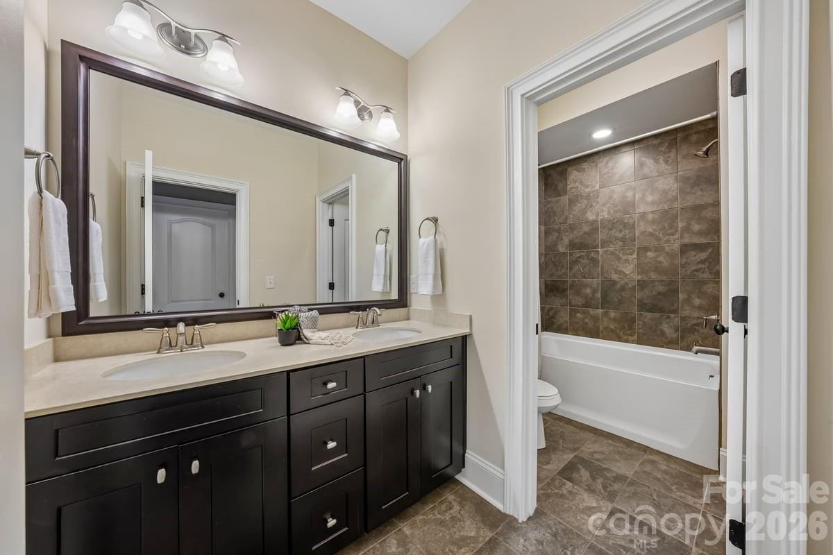 7111 Yellowhorn Trail — Waxhaw