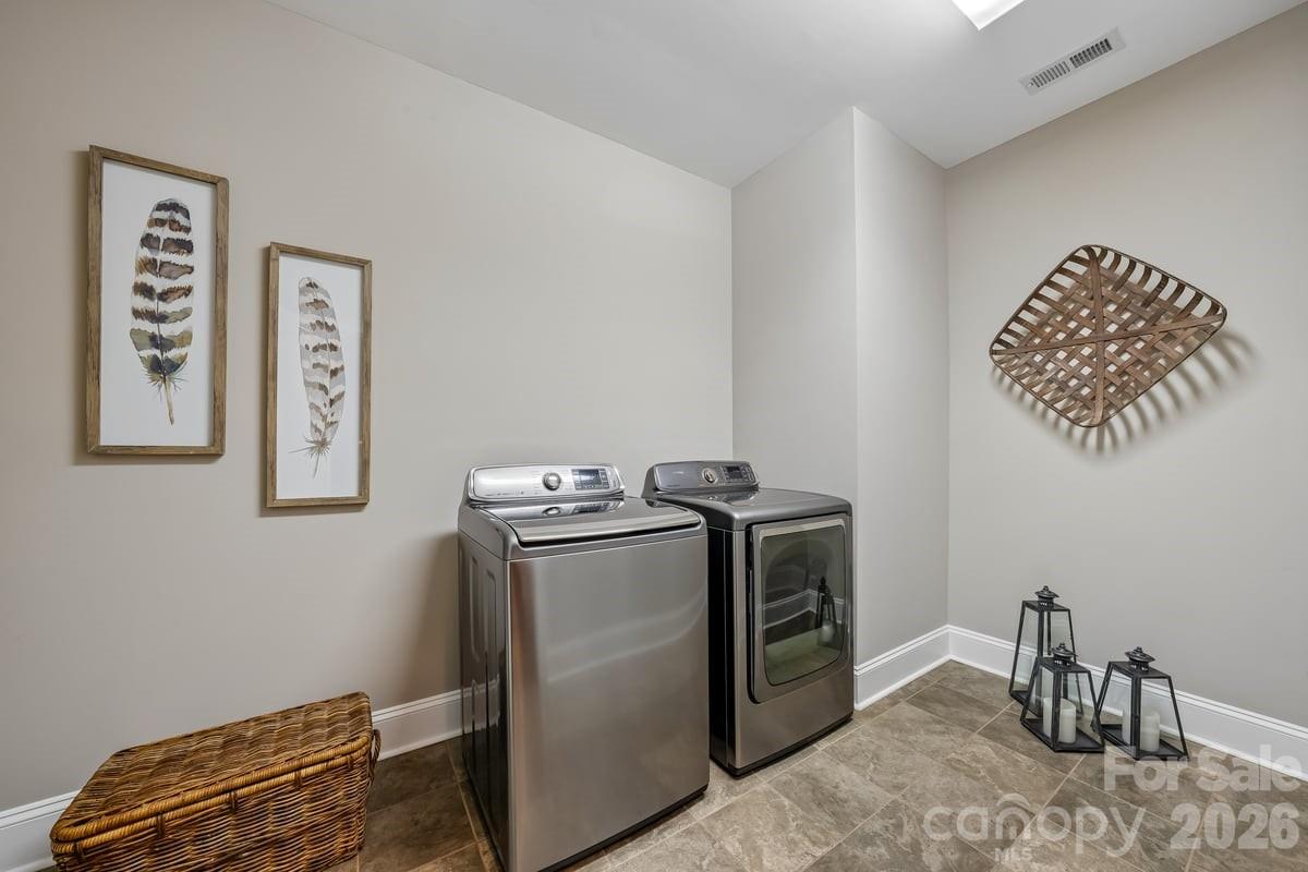 7111 Yellowhorn Trail — Waxhaw
