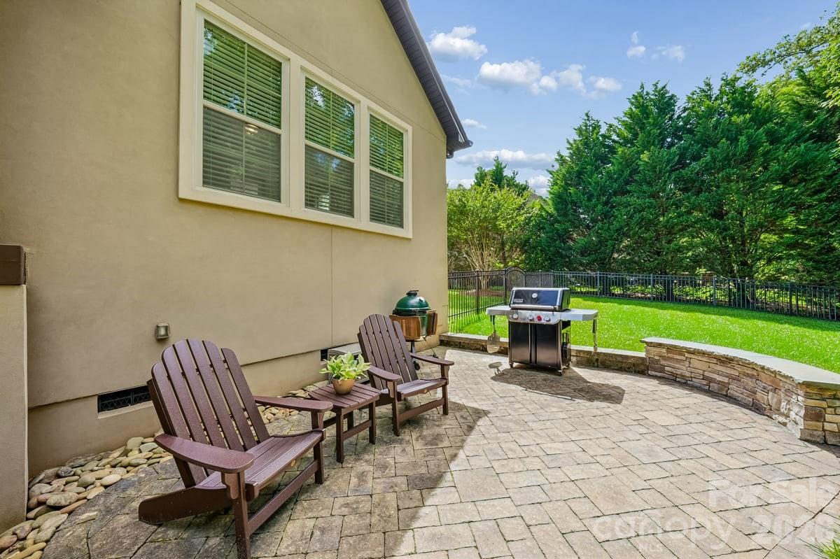 7111 Yellowhorn Trail — Waxhaw