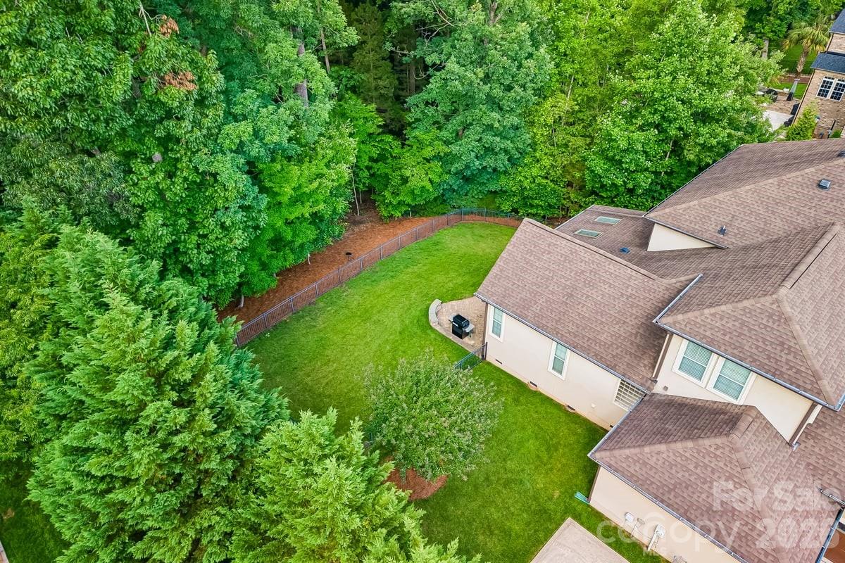 7111 Yellowhorn Trail — Waxhaw
