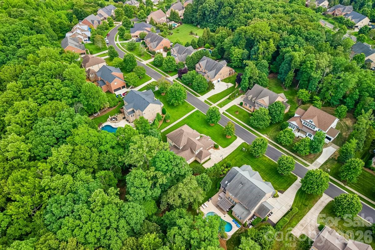 7111 Yellowhorn Trail — Waxhaw