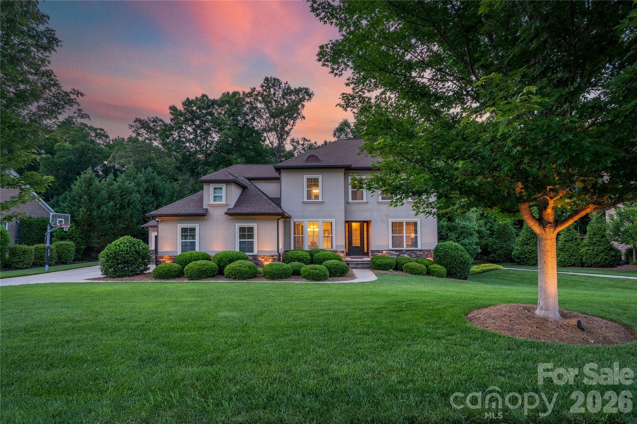 7111 Yellowhorn Trail — Waxhaw