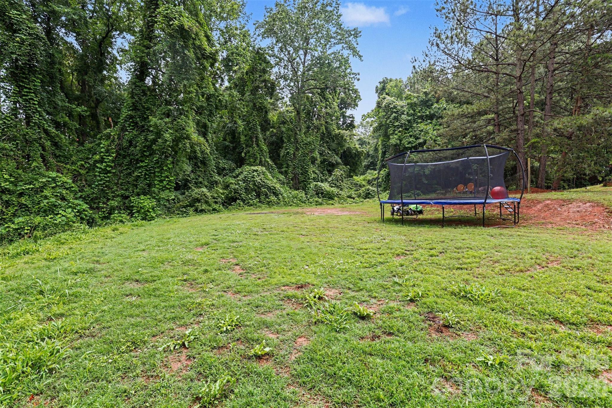 184 Canal Road — Belmont