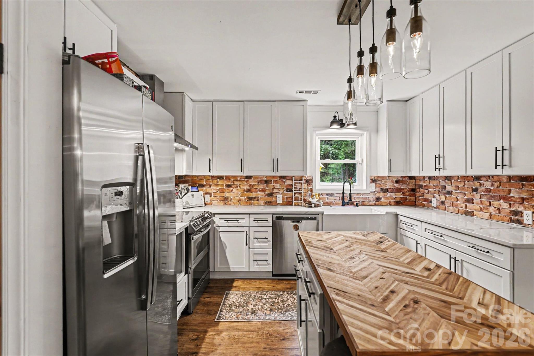 184 Canal Road — Belmont