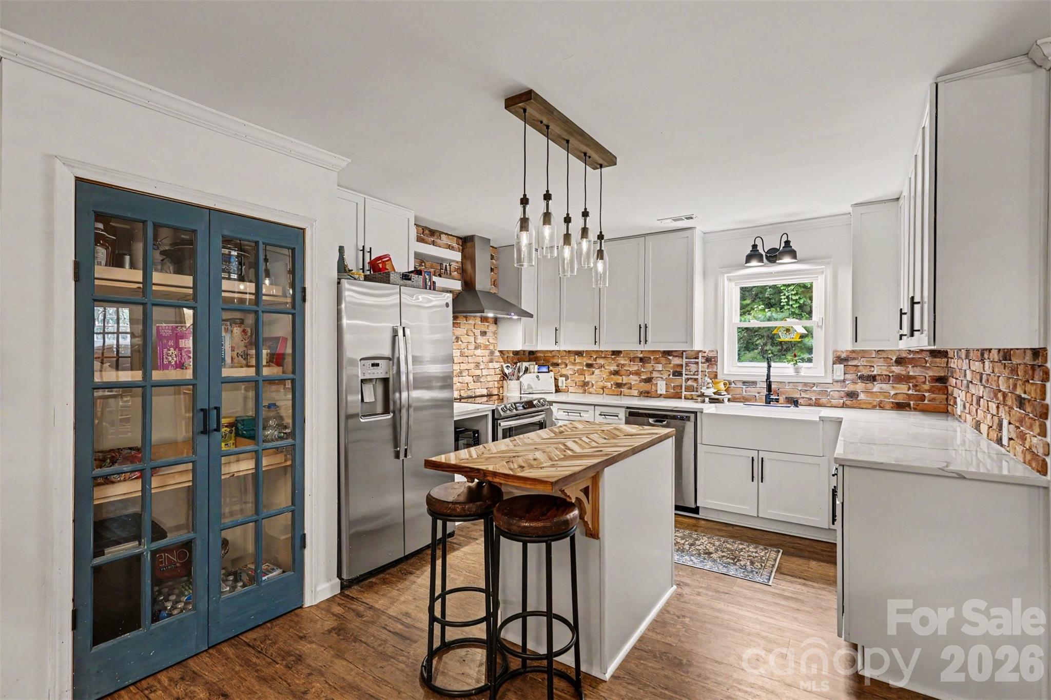 184 Canal Road — Belmont