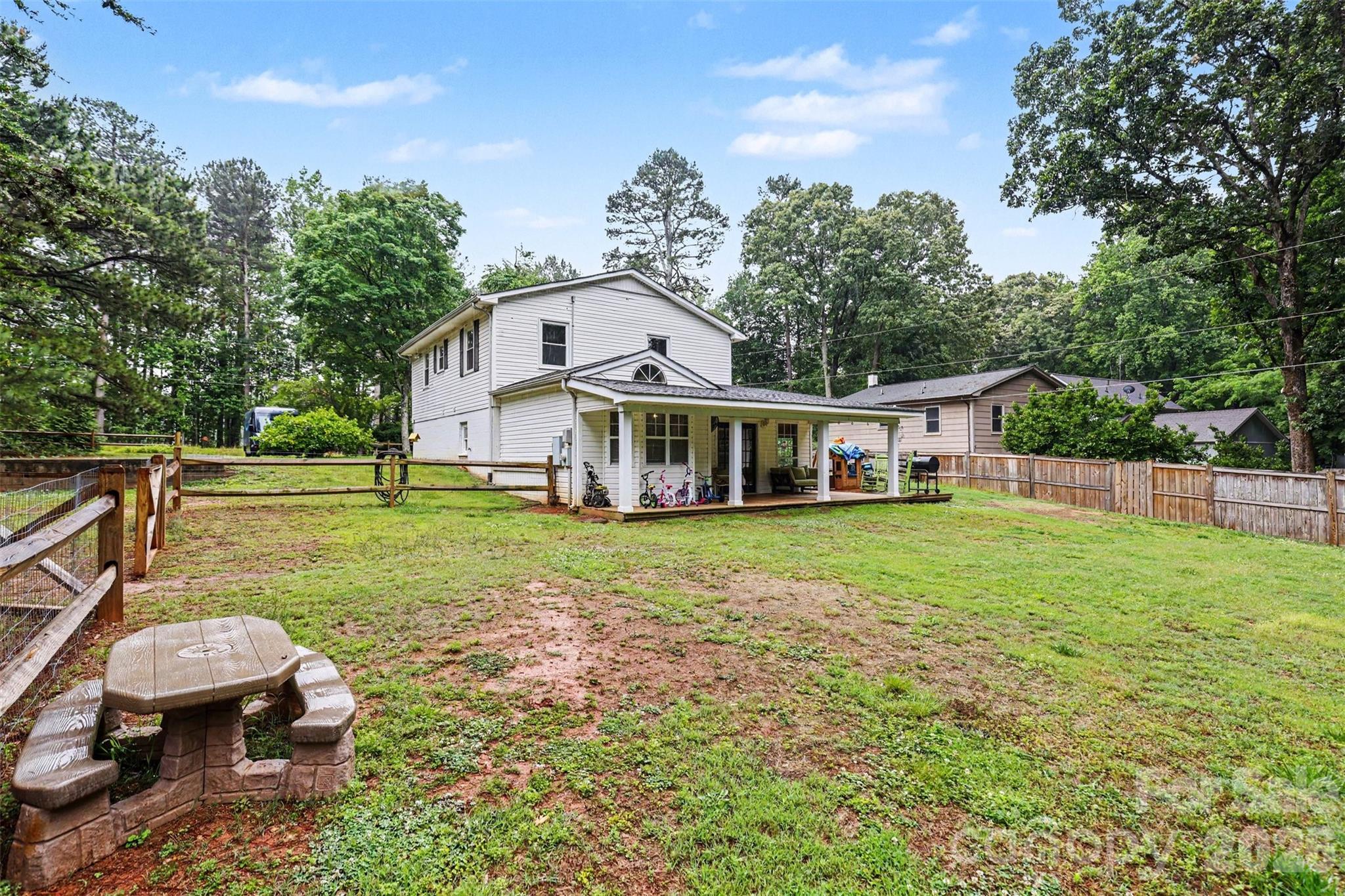 184 Canal Road — Belmont