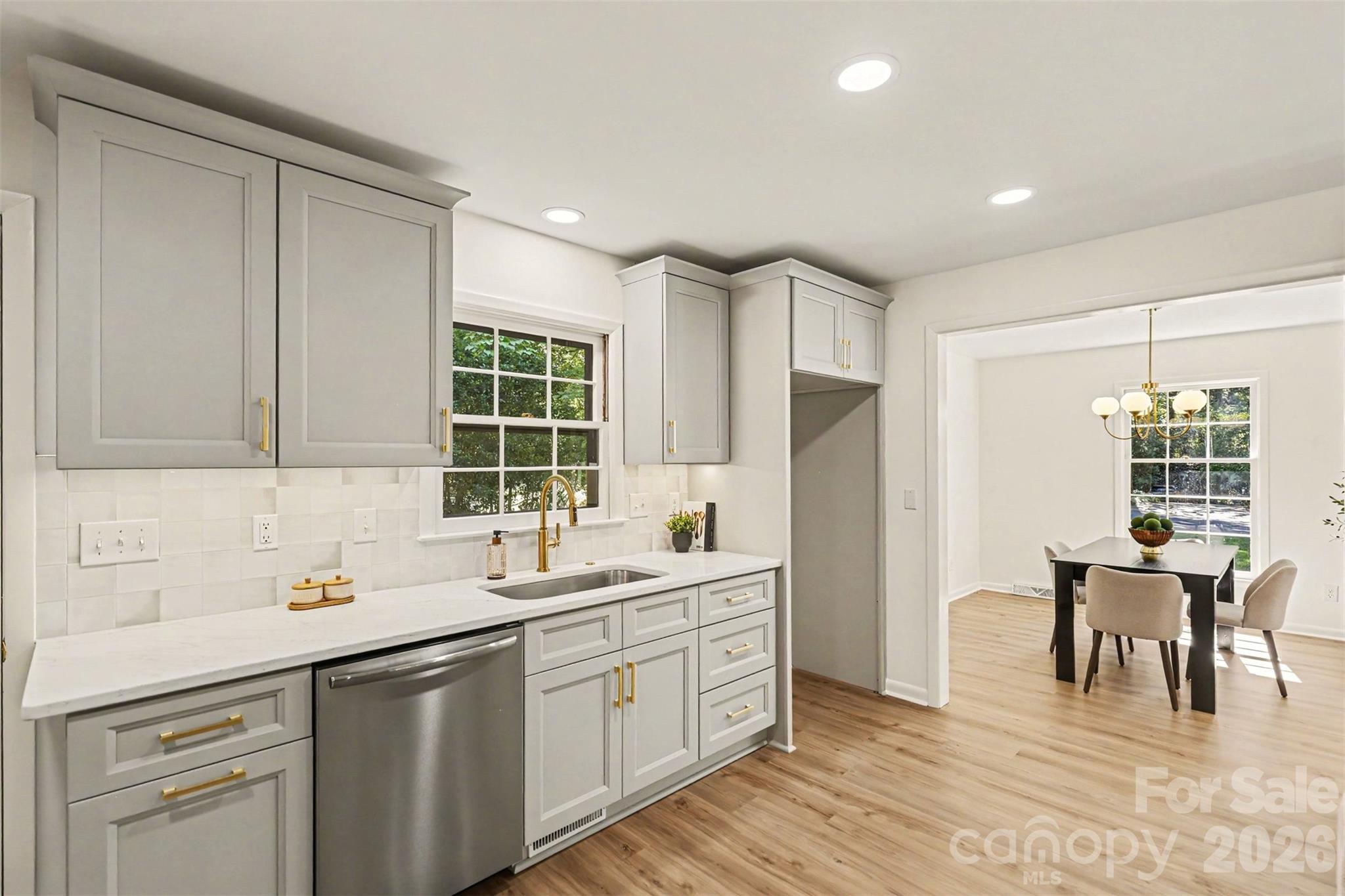 319 Kingsley Drive — Charlotte