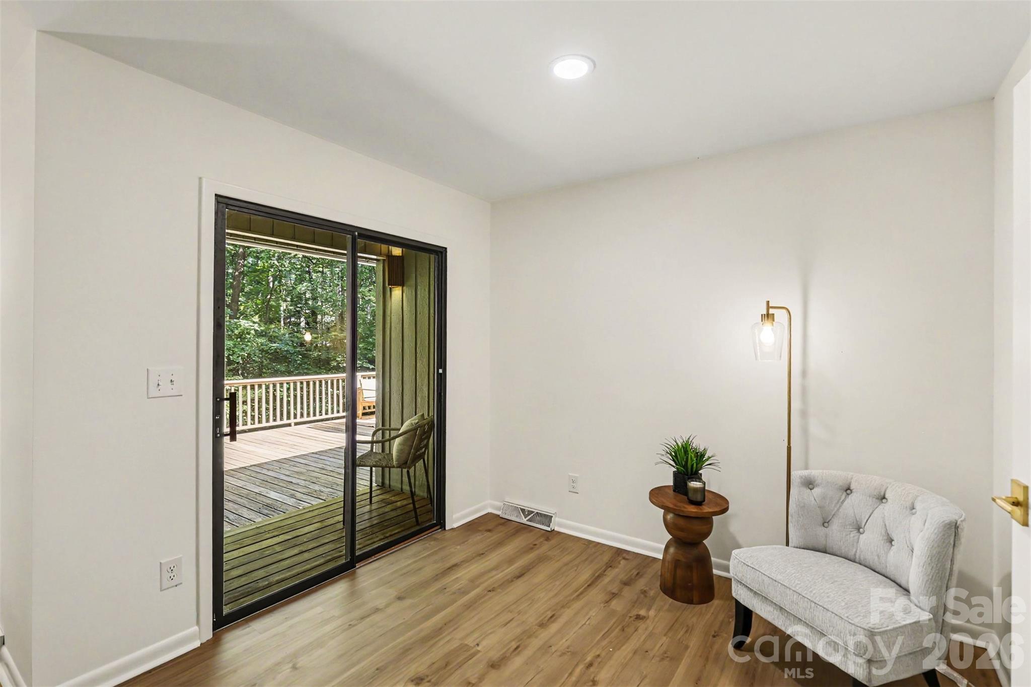319 Kingsley Drive — Charlotte