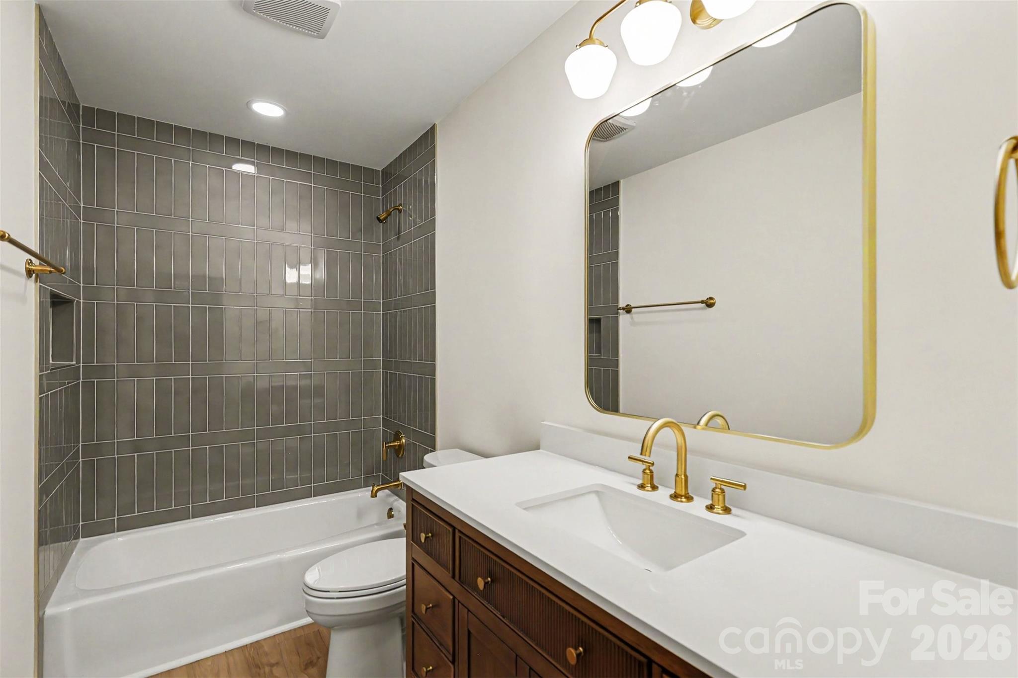 319 Kingsley Drive — Charlotte