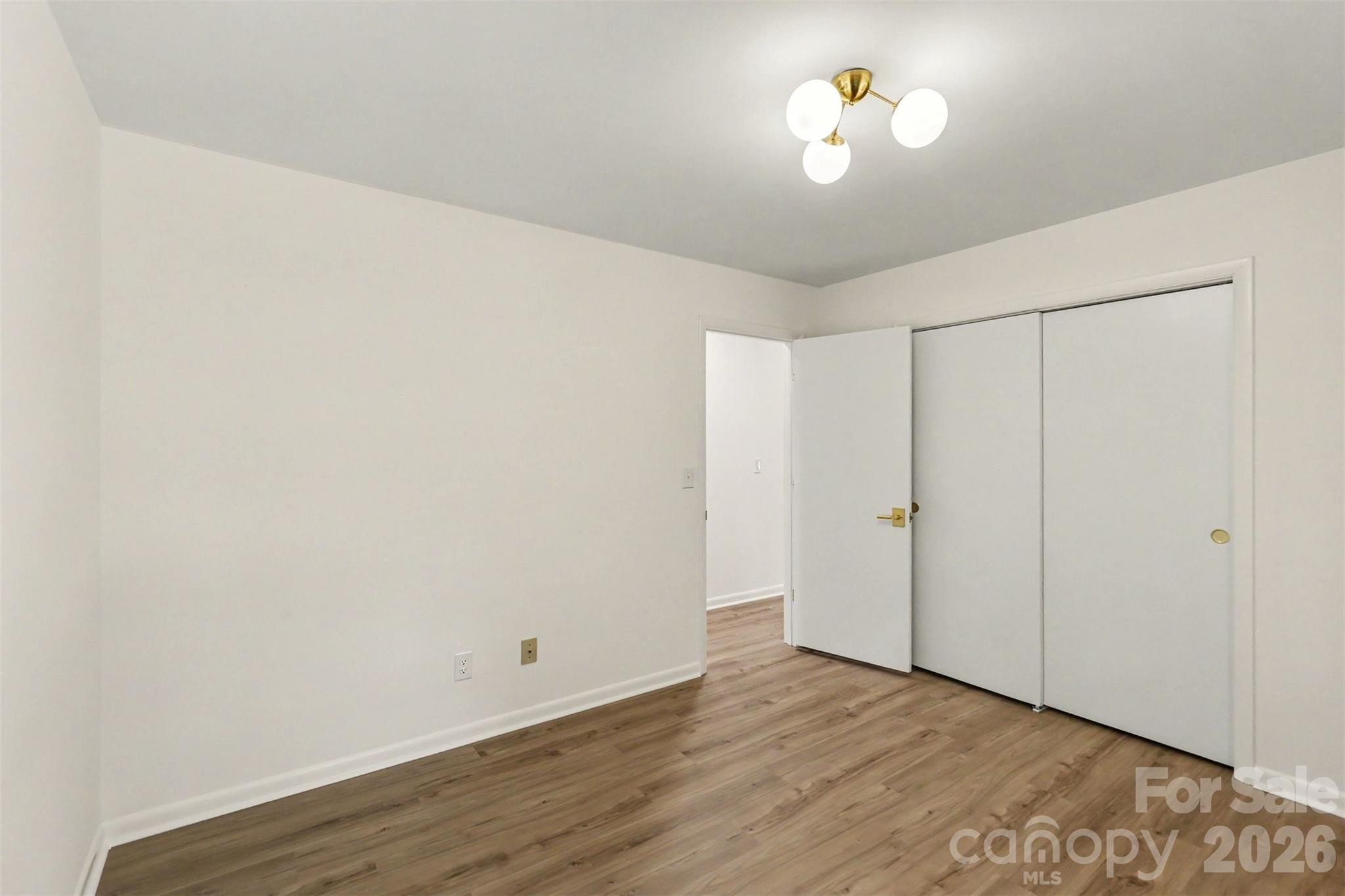 319 Kingsley Drive — Charlotte