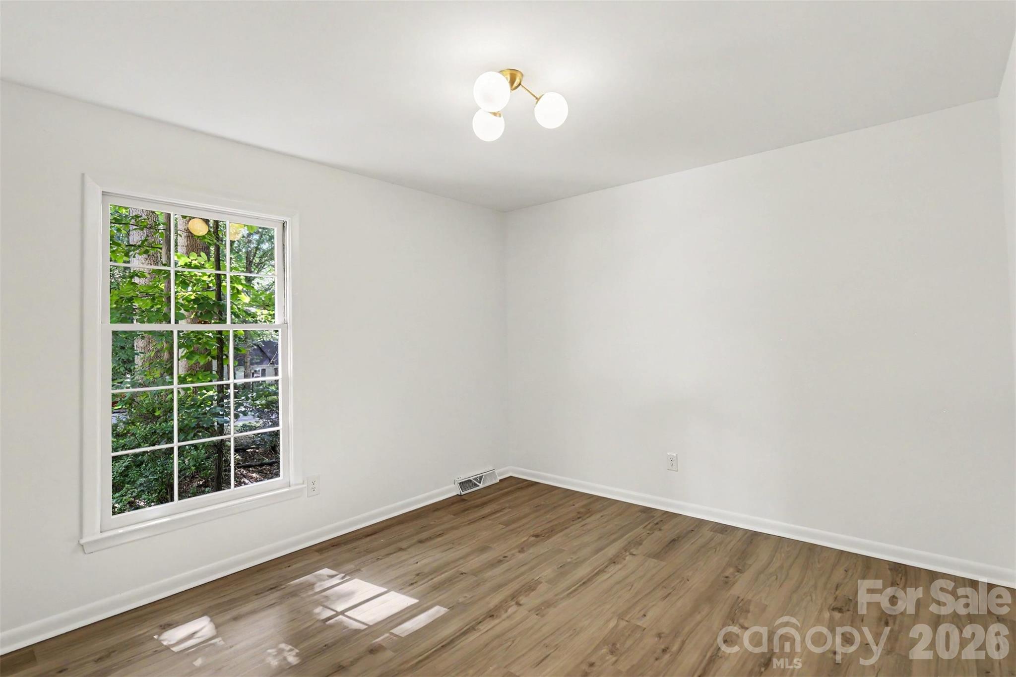 319 Kingsley Drive — Charlotte