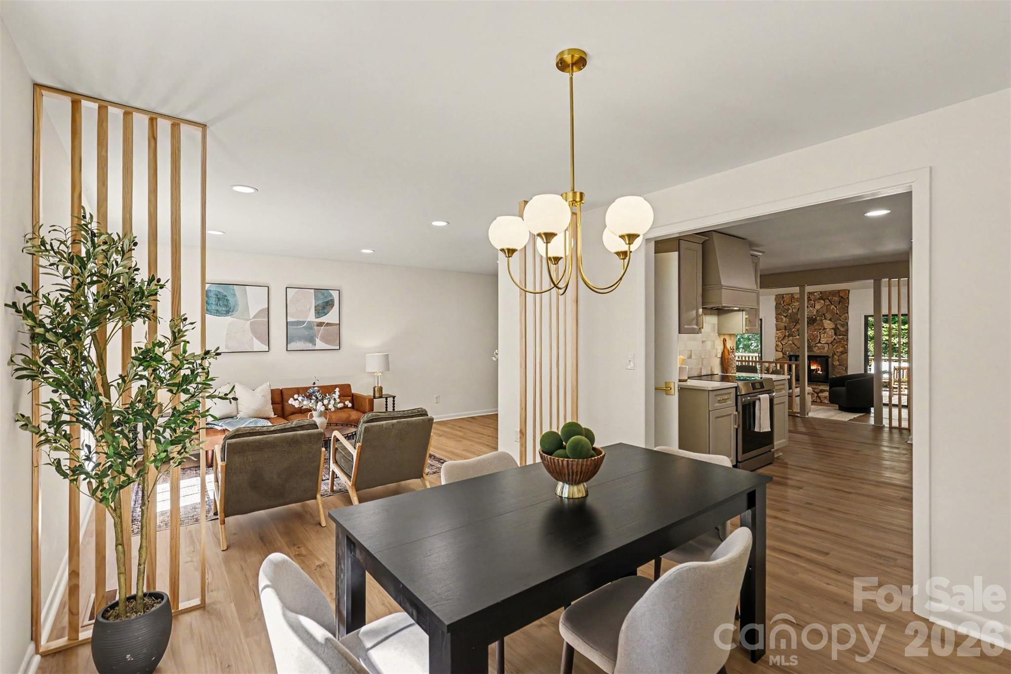 319 Kingsley Drive — Charlotte