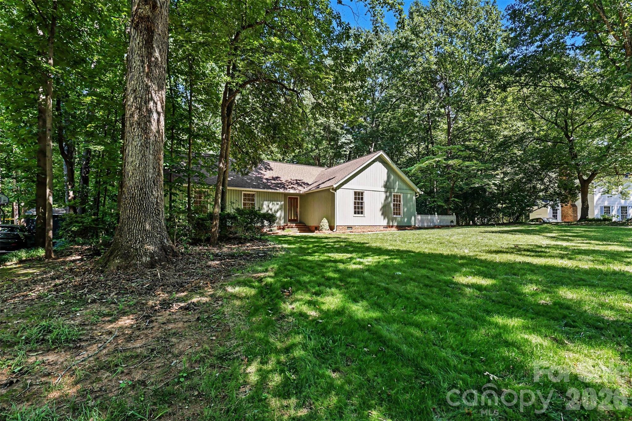 319 Kingsley Drive — Charlotte