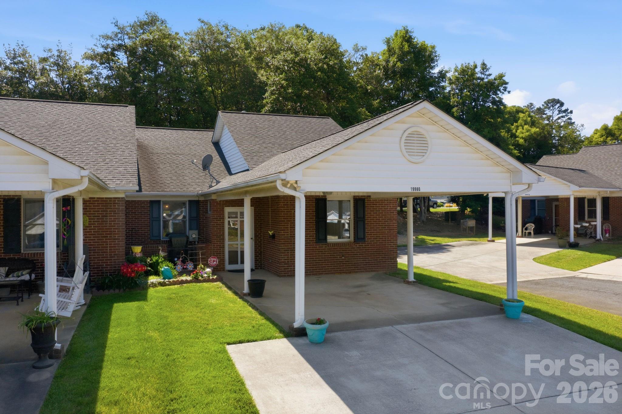 19980 Oak Leaf Circle — Cornelius