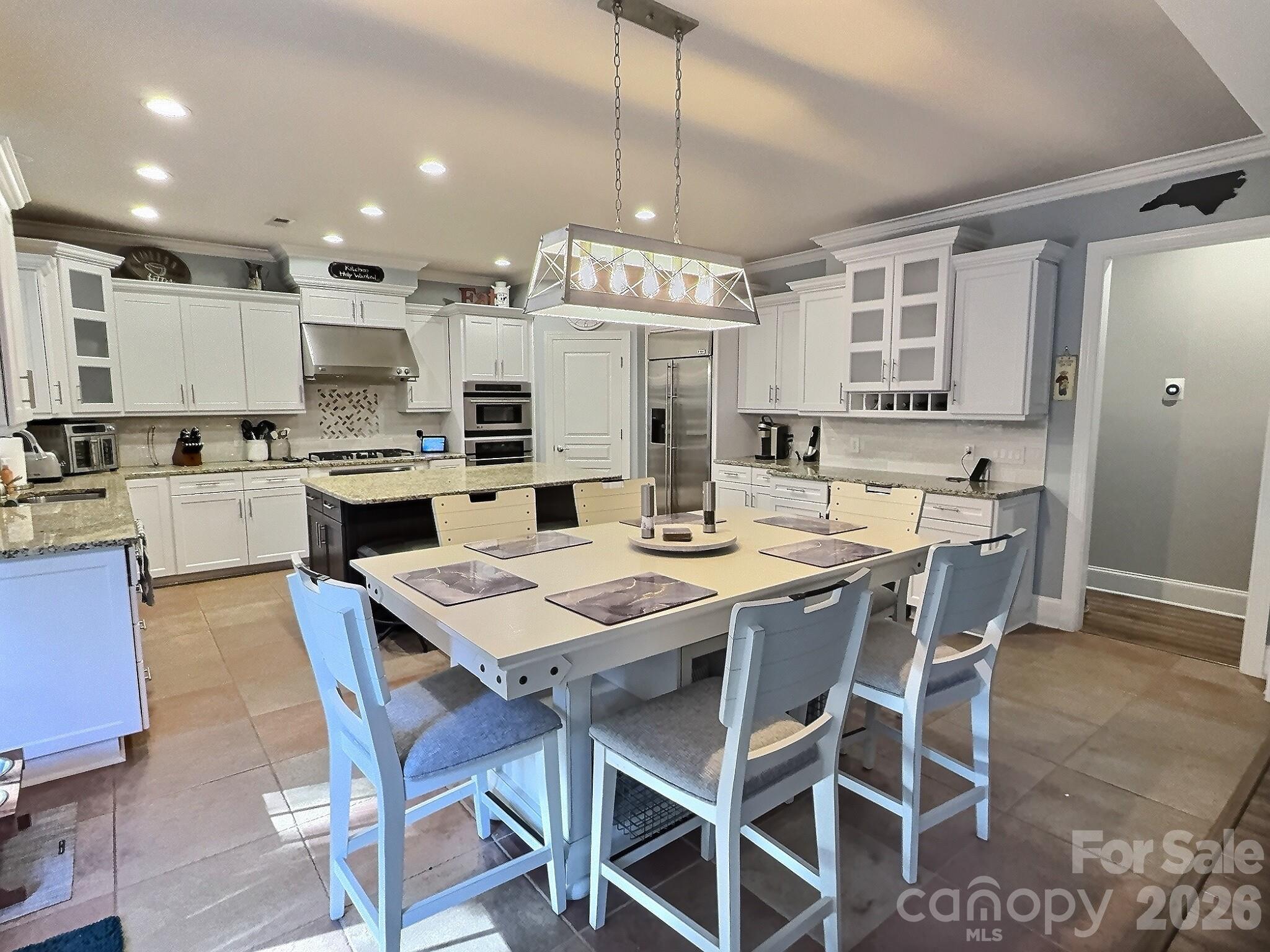 2905 Julian Glen Circle — Waxhaw