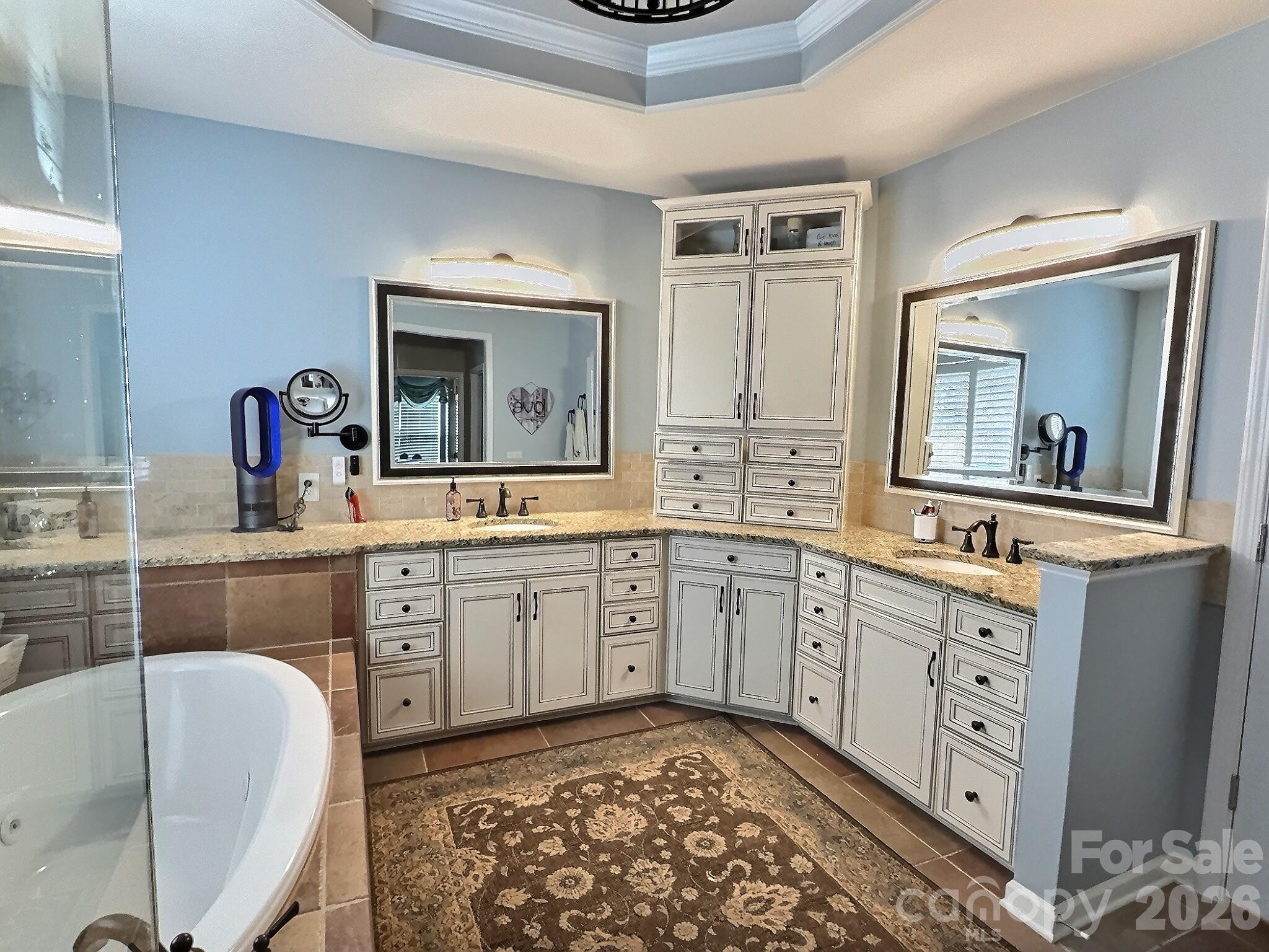 2905 Julian Glen Circle — Waxhaw
