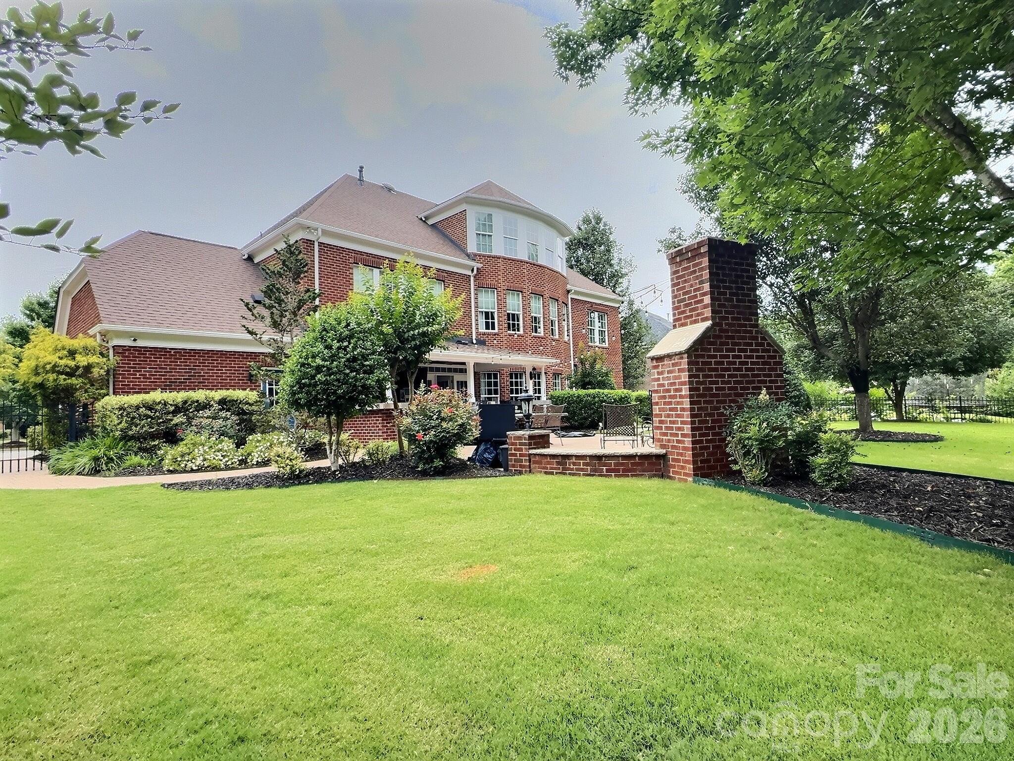 2905 Julian Glen Circle — Waxhaw