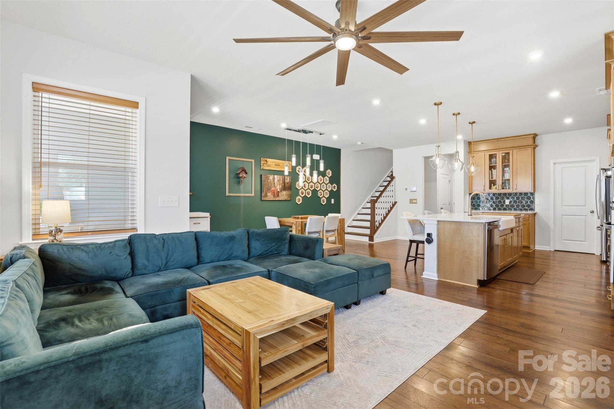 903 Kinsey Alley — Charlotte
