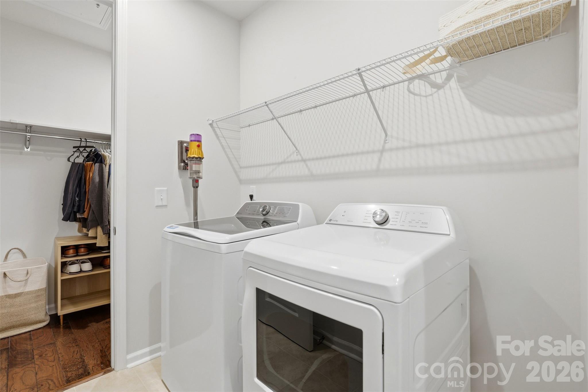 903 Kinsey Alley — Charlotte