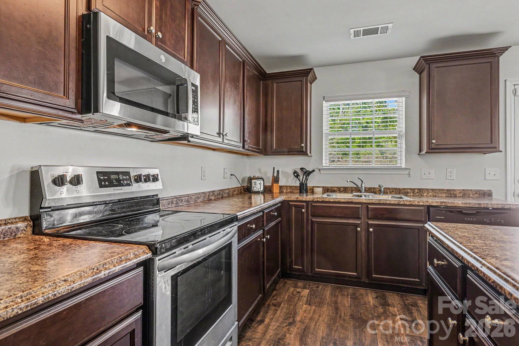 2428 Alex Ryan Drive — Charlotte