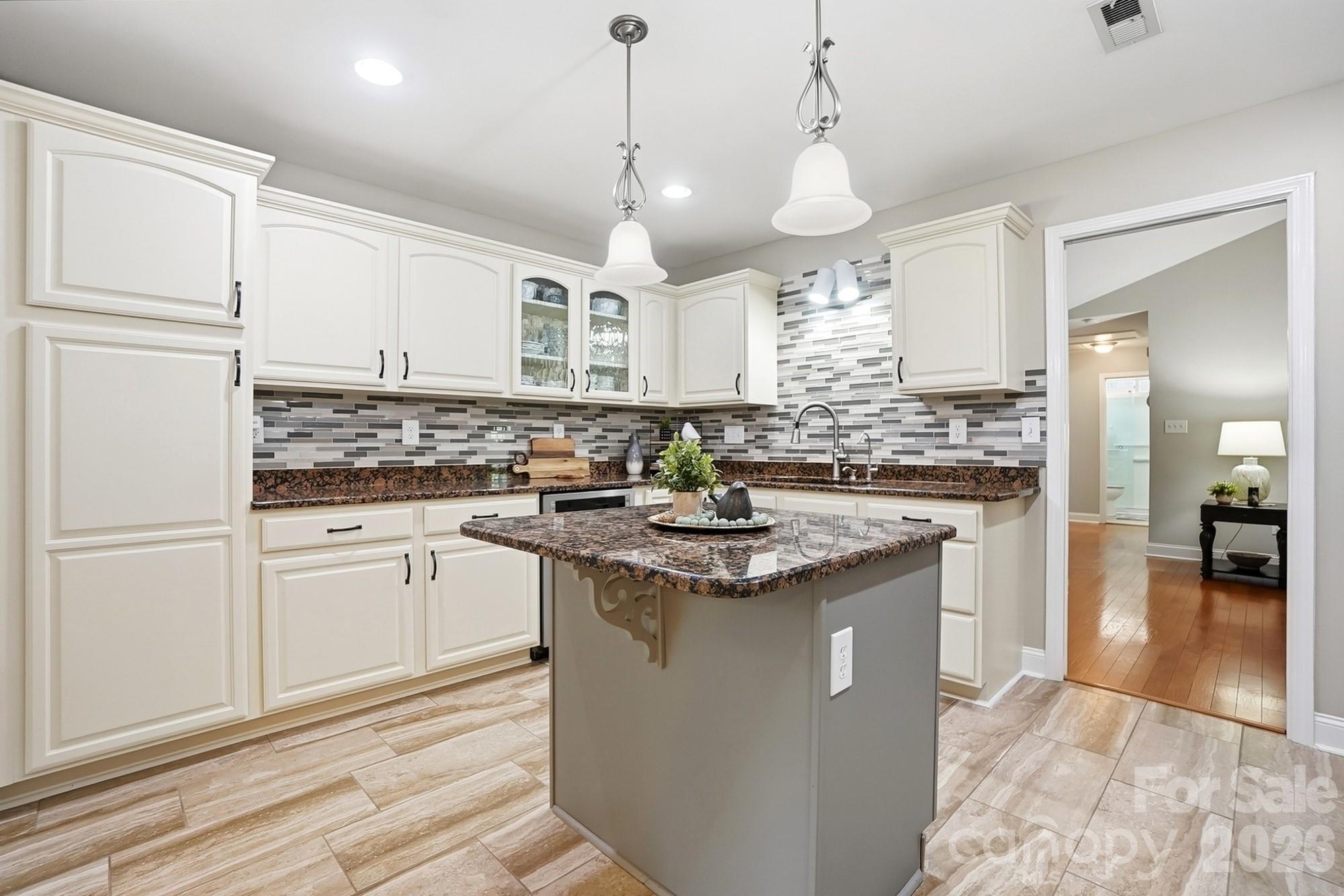 3324 Muddy Creek Road — Midland