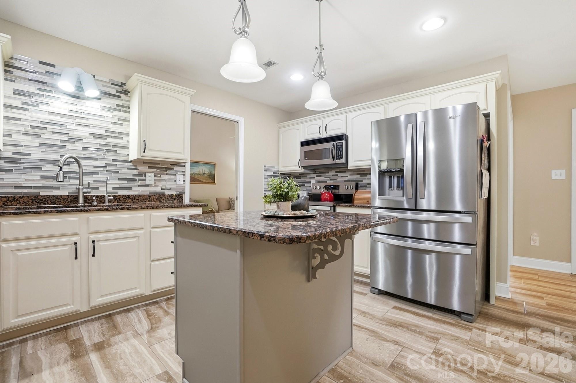 3324 Muddy Creek Road — Midland