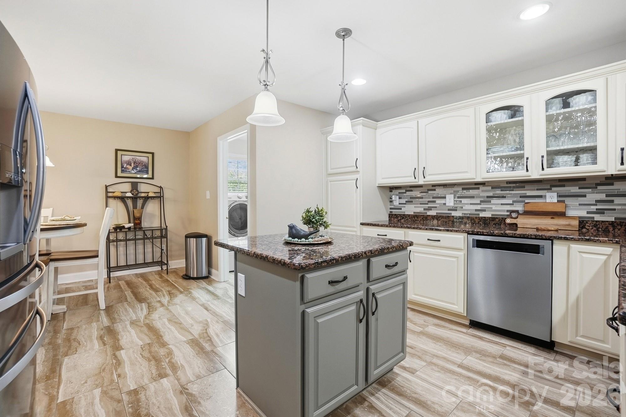 3324 Muddy Creek Road — Midland