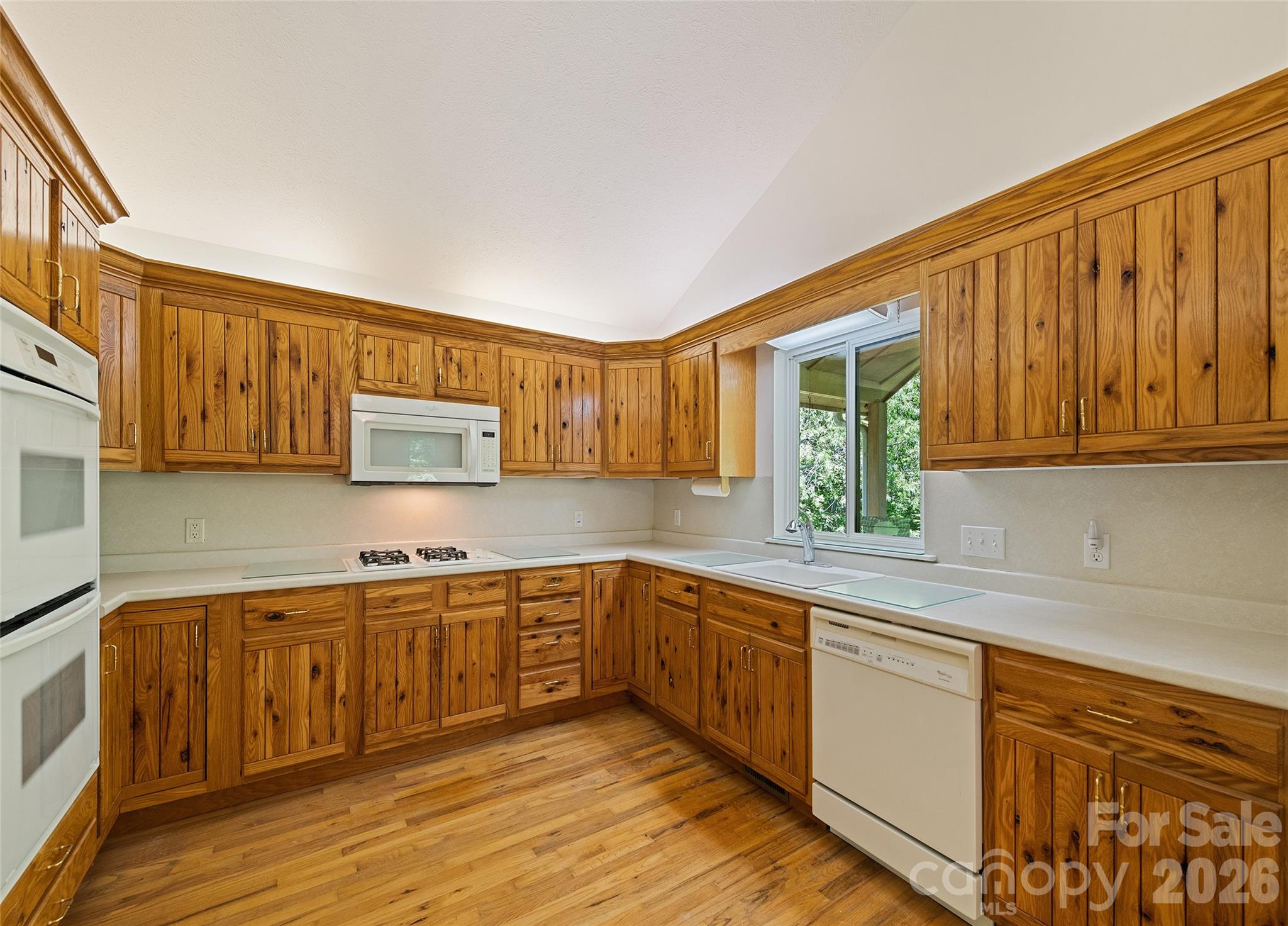 21 Winterview Trail — Hendersonville