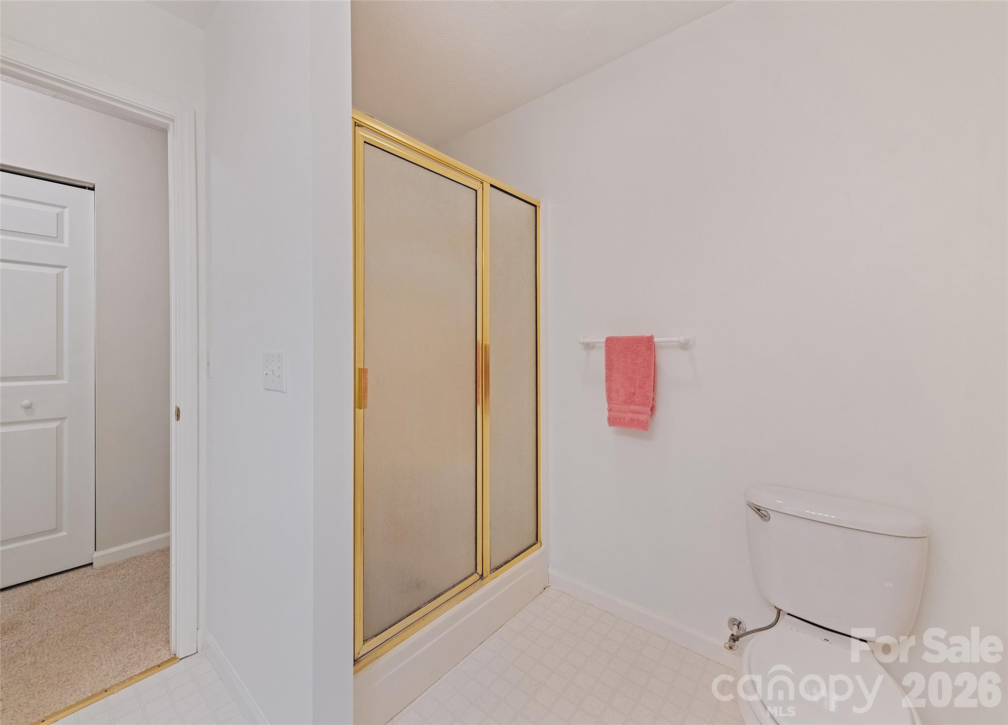 21 Winterview Trail — Hendersonville