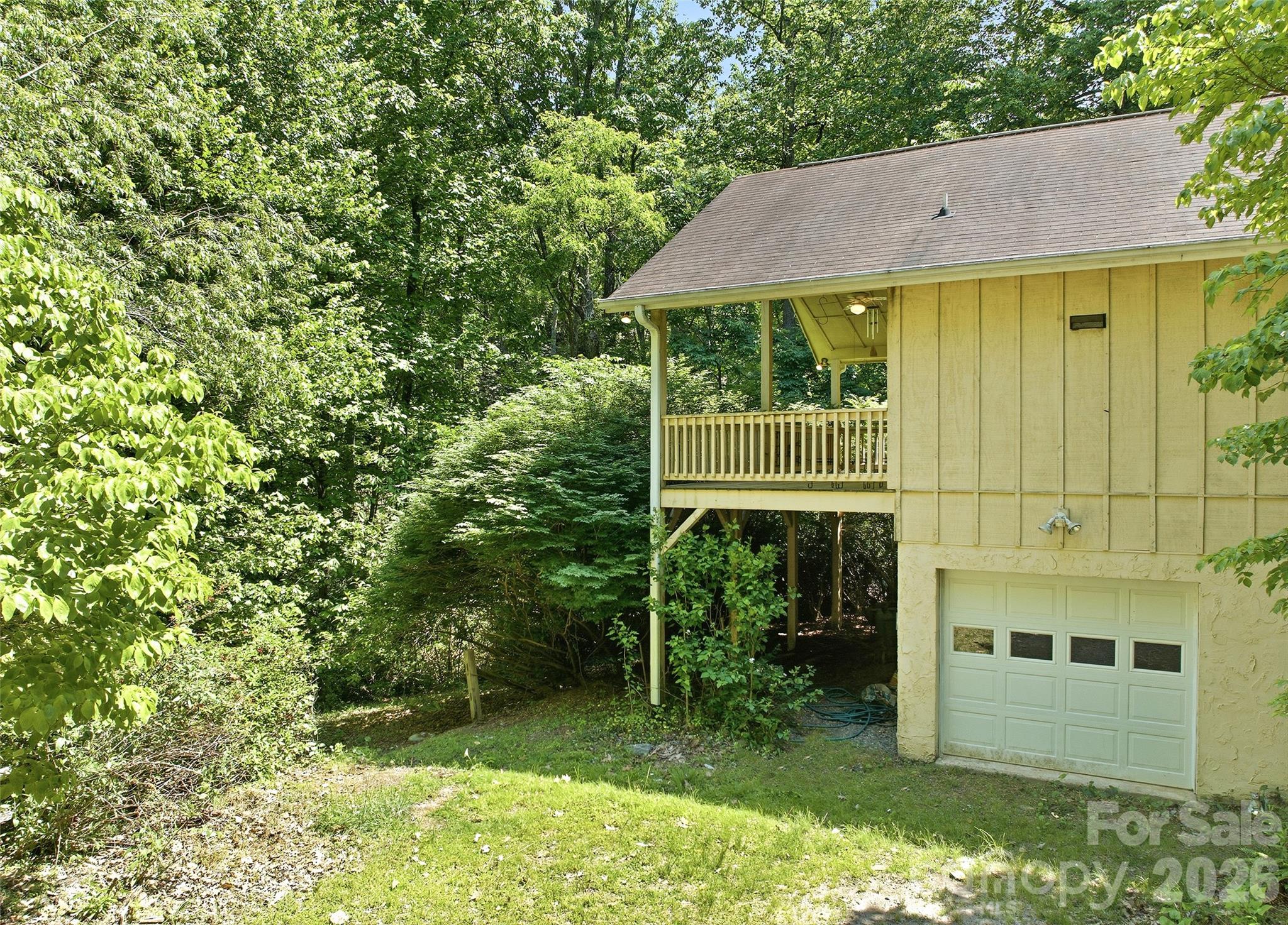 21 Winterview Trail — Hendersonville