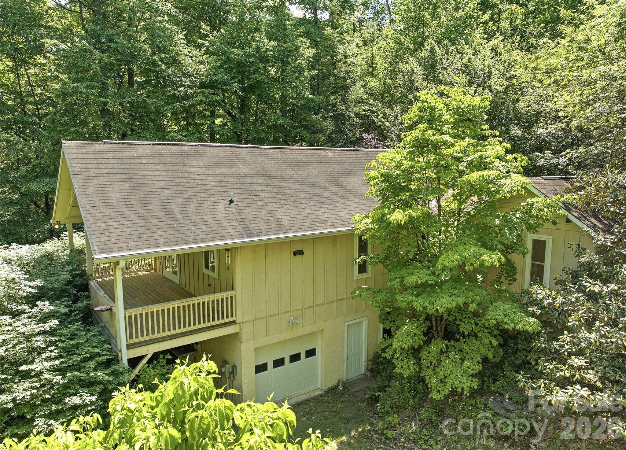 21 Winterview Trail — Hendersonville
