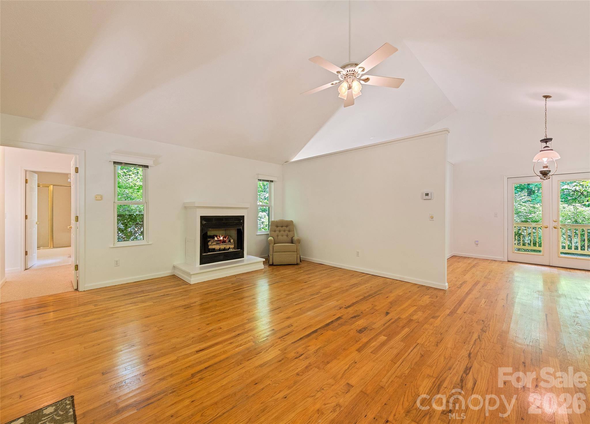 21 Winterview Trail — Hendersonville