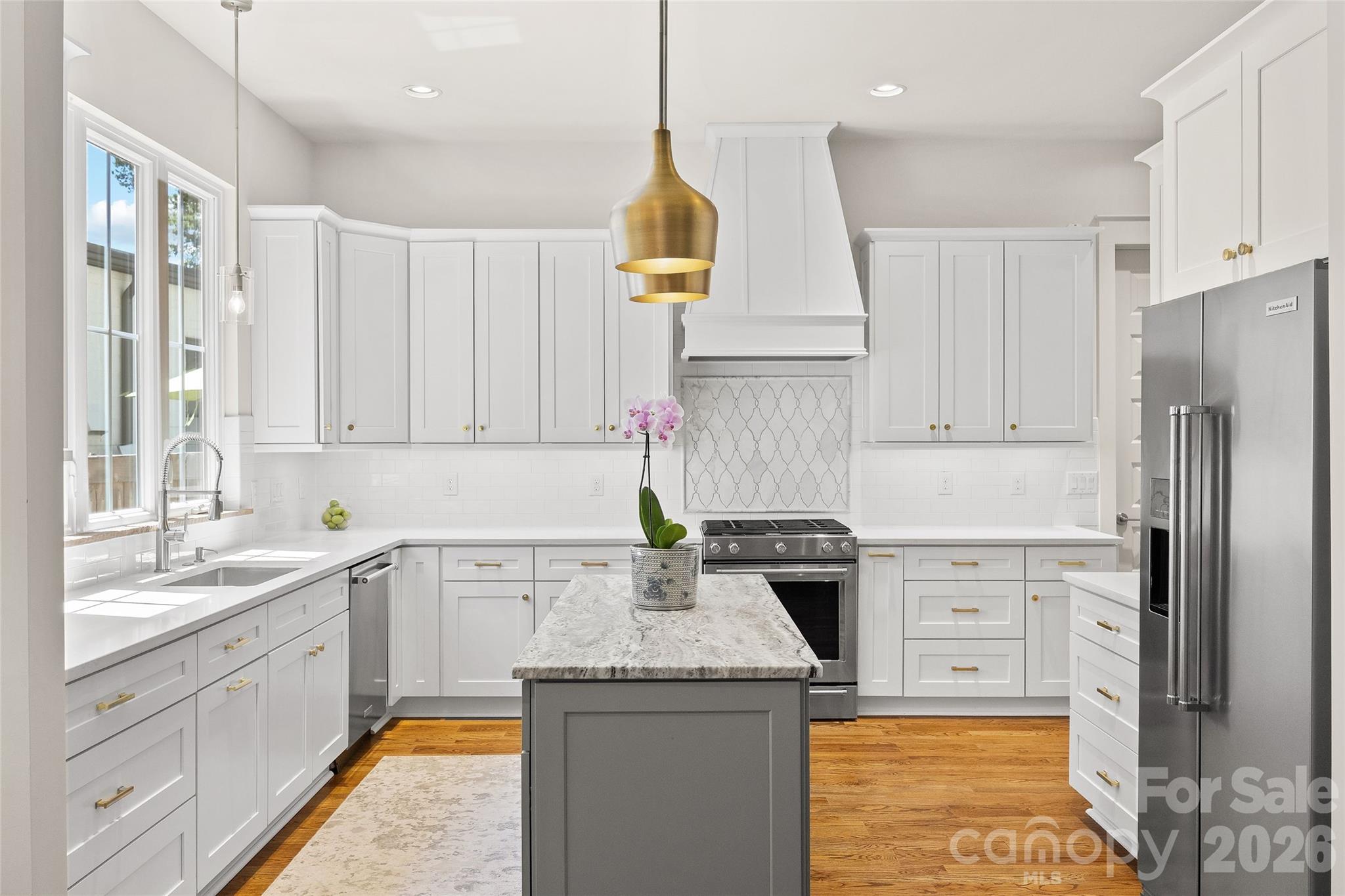 425 Pecan Avenue — Charlotte