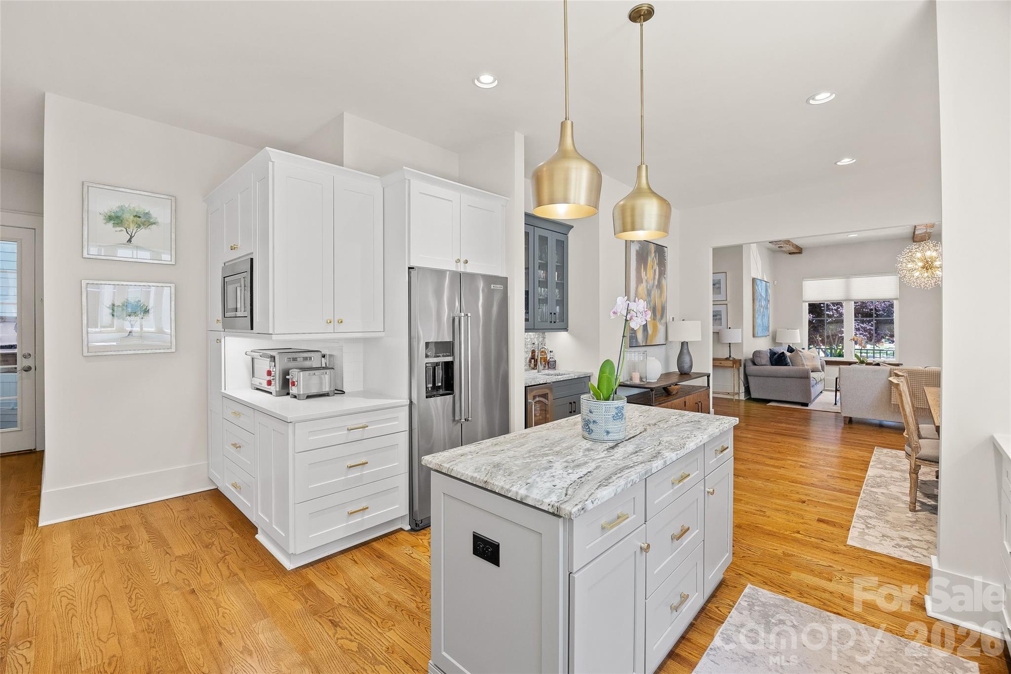 425 Pecan Avenue — Charlotte