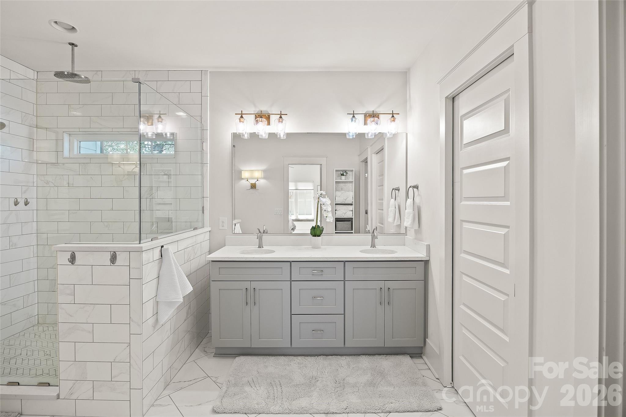 425 Pecan Avenue — Charlotte