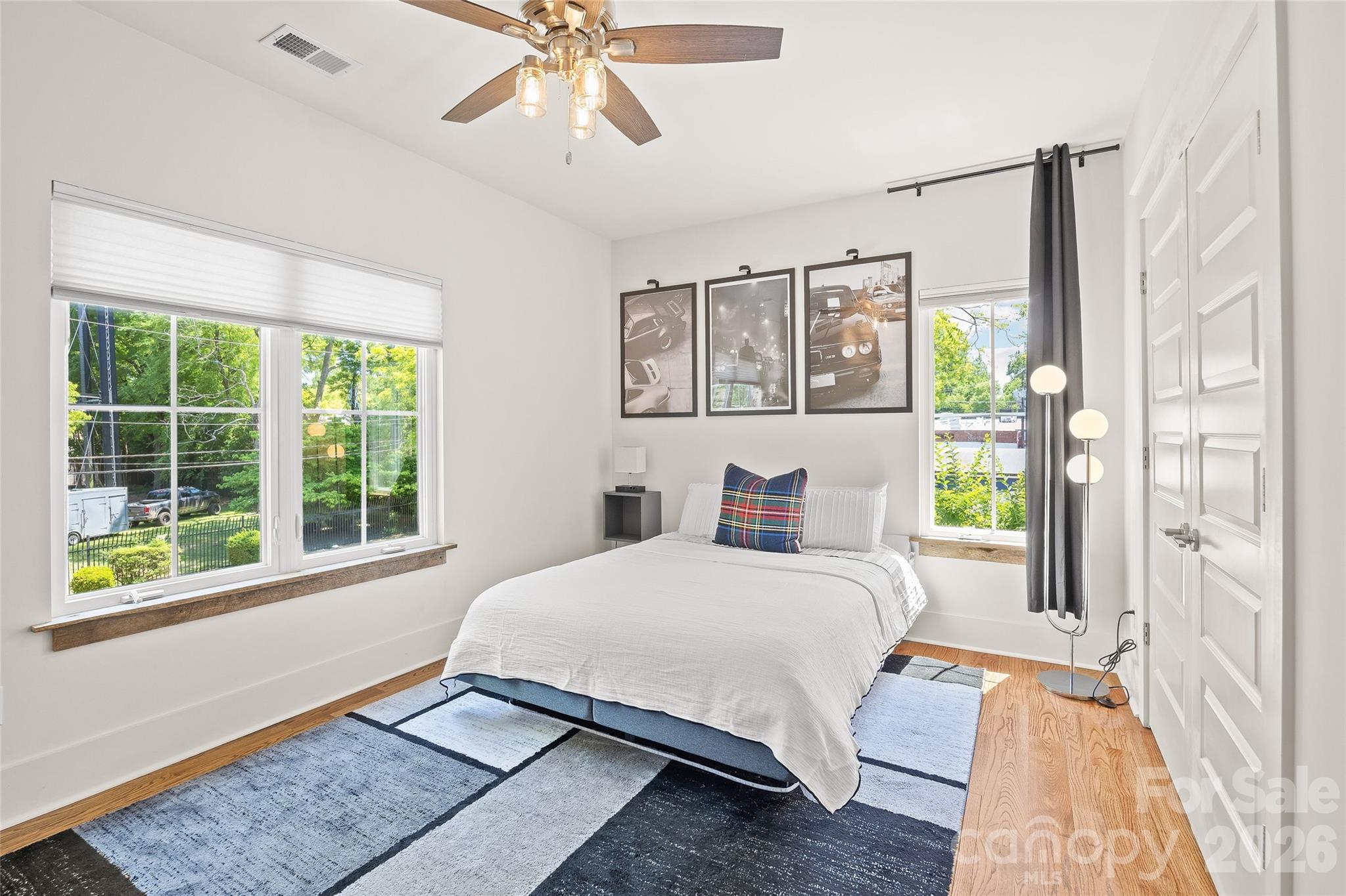 425 Pecan Avenue — Charlotte