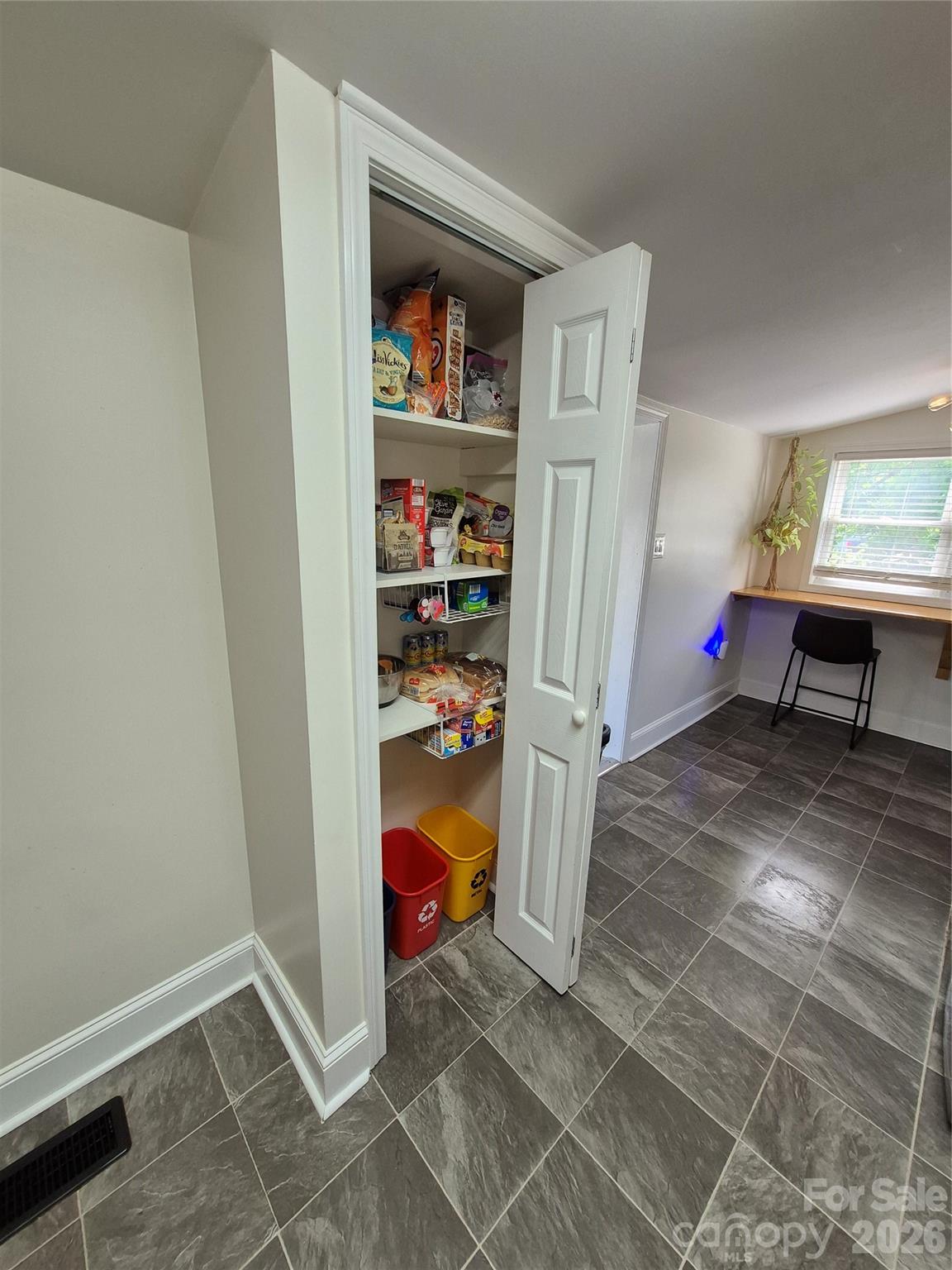 4438 Reepsville Road — Vale