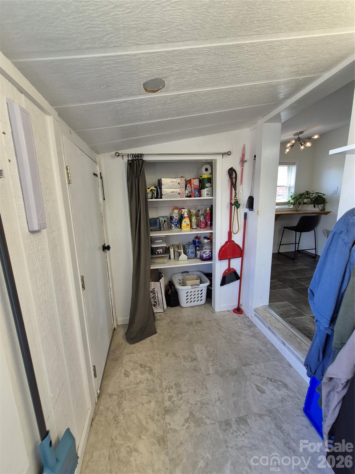 4438 Reepsville Road — Vale