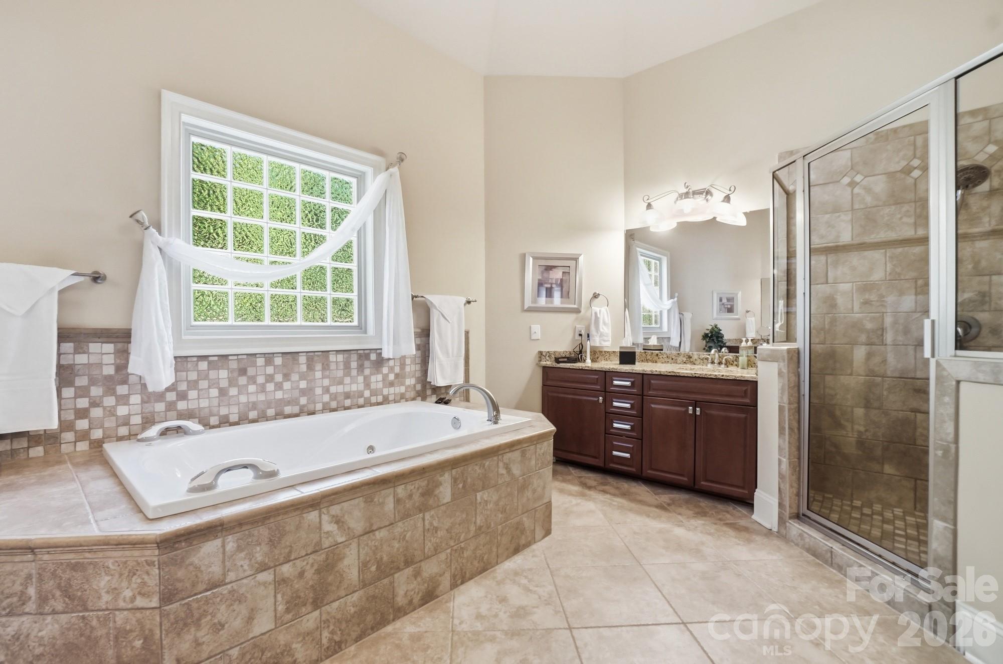 11855 Churchfield Lane — Charlotte