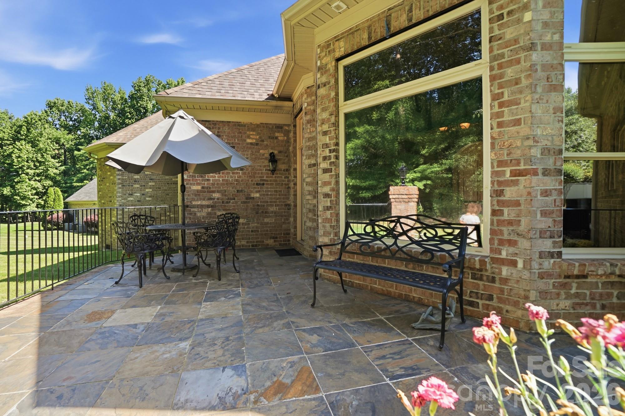 11855 Churchfield Lane — Charlotte