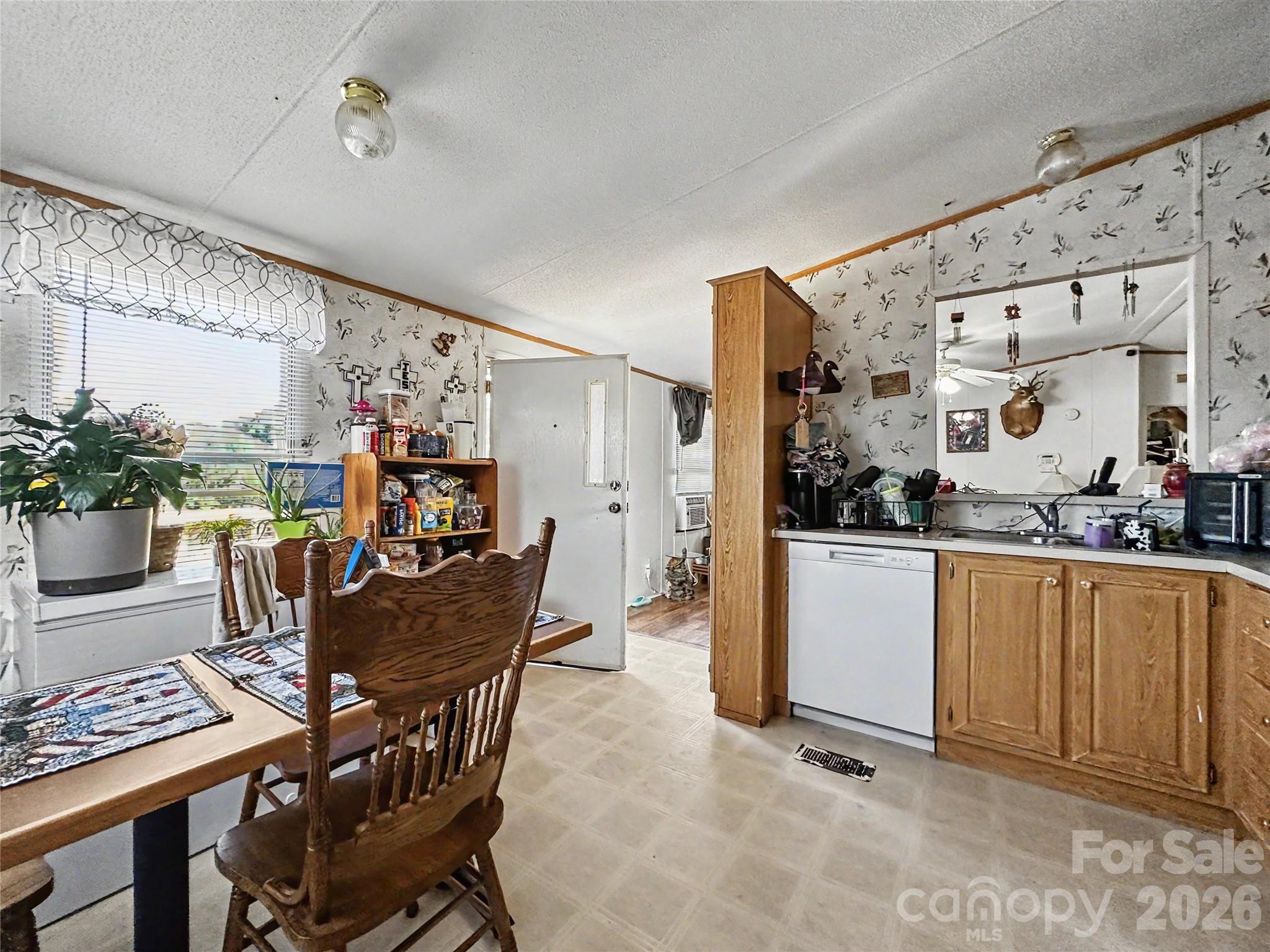 147 Arlie Loop — Statesville