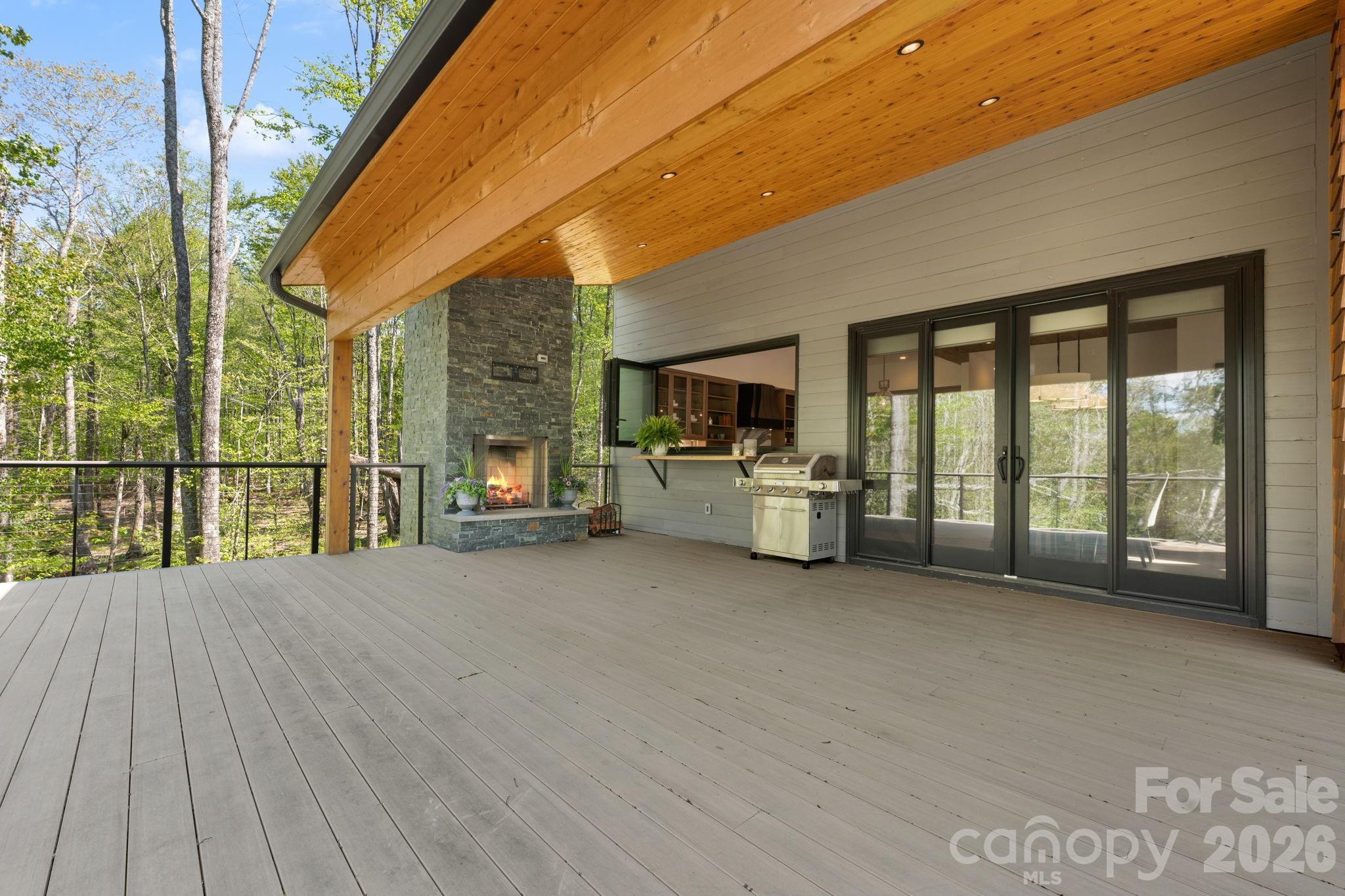 576 Eagle Springs Trail — Banner Elk