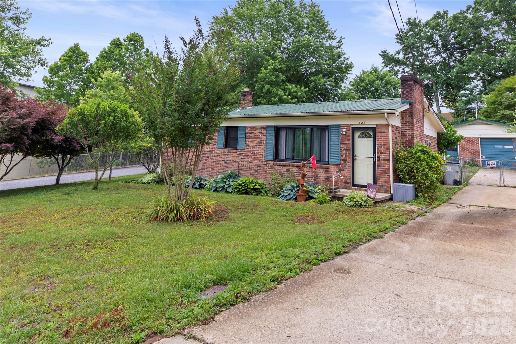 325 Swanson Drive SW — Lenoir