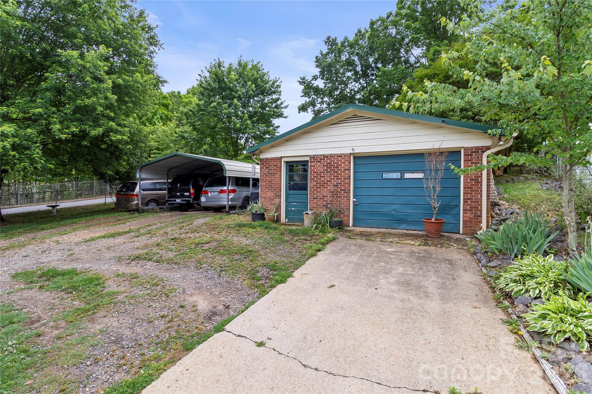 325 Swanson Drive SW — Lenoir