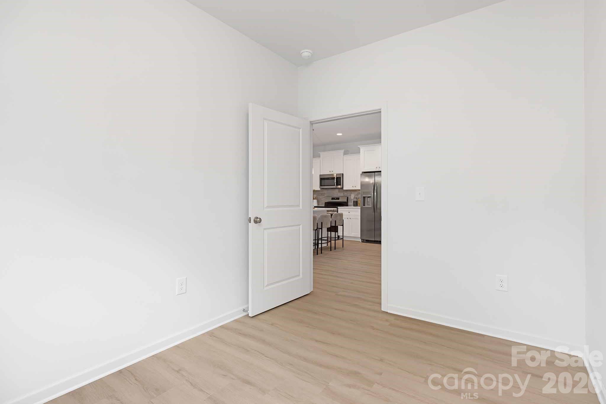 11721 Platon Avenue — Huntersville