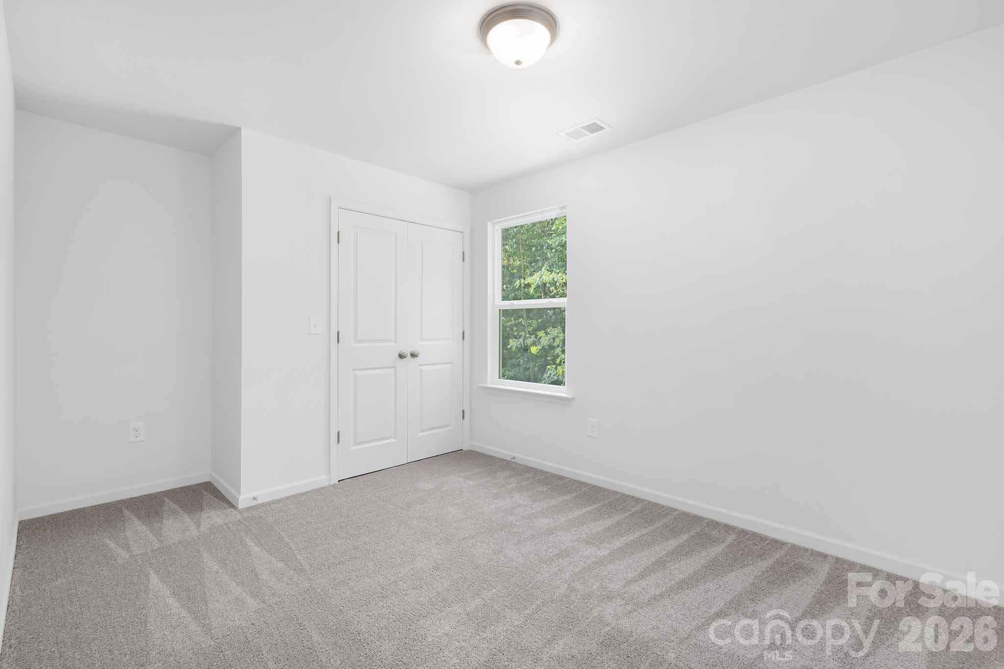 11721 Platon Avenue — Huntersville